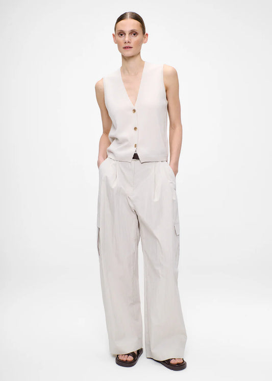 CASHMERE BLEND SLEEVLESS VEST