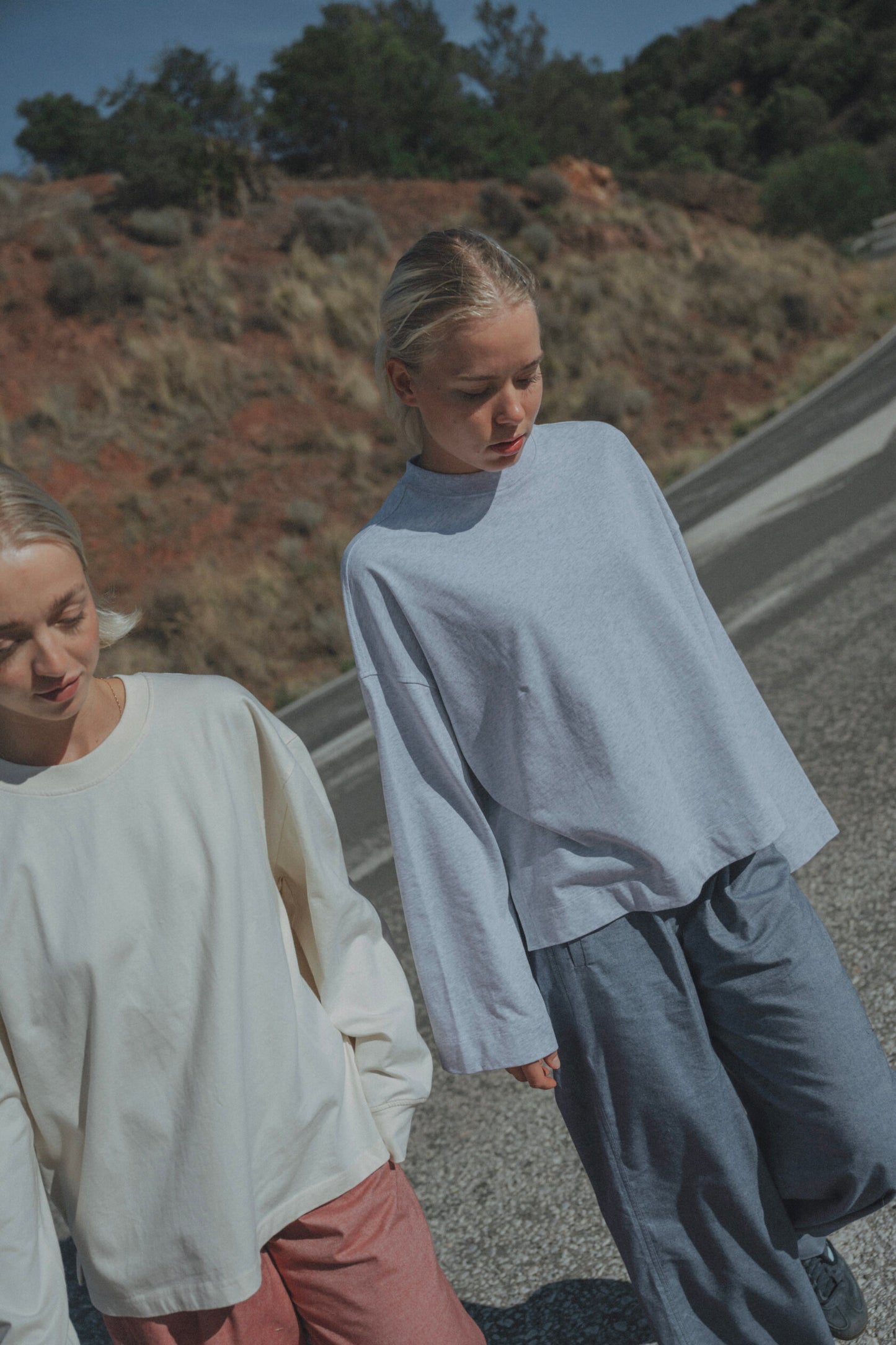 MIMOSA TEE PURPLE FLOWER