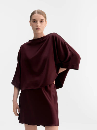 THEA SATIN TEE BURGUNDY