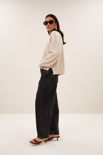 SAMMIE ROUND NECK PULLOVER