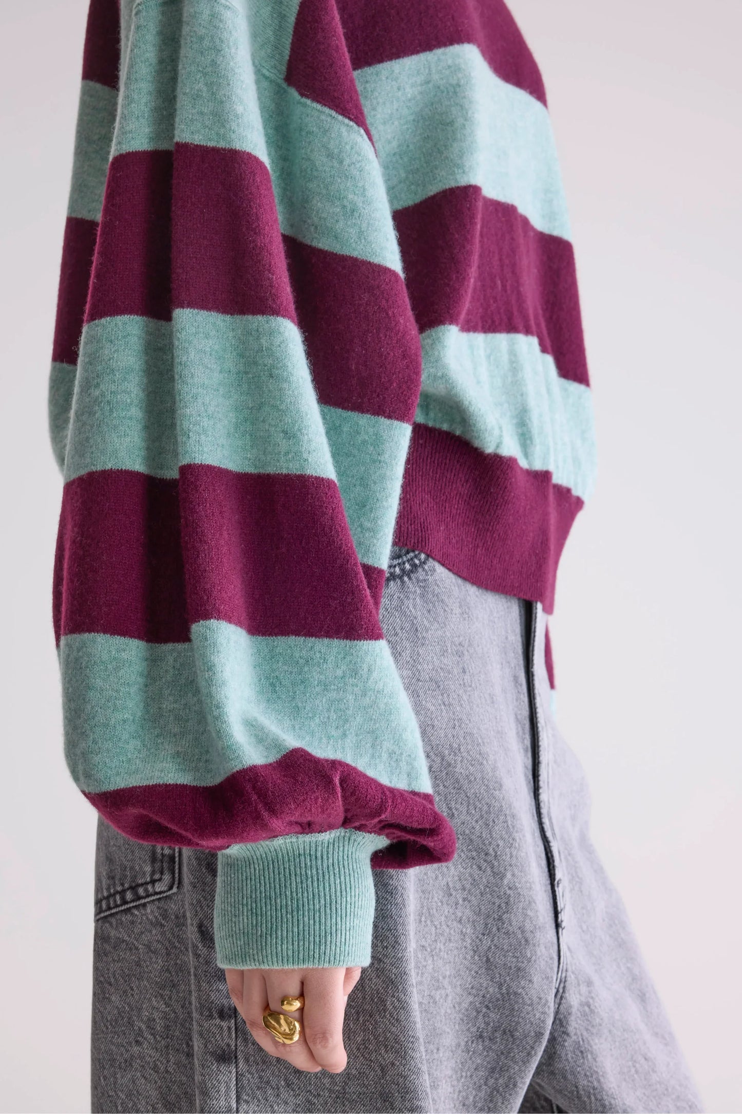 ATTUS GESTREEPTE TRUI