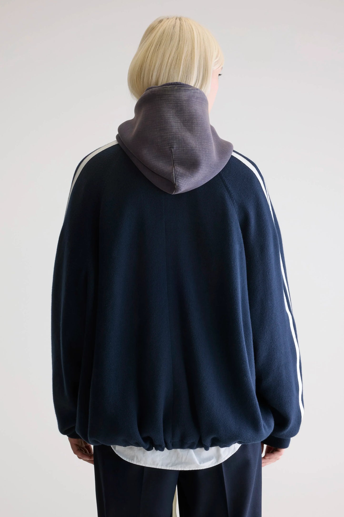 ANGIK ZIPPER CARDIGAN