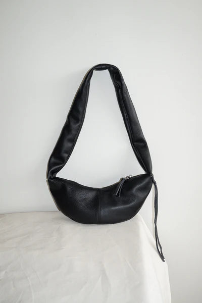 BANANA BAG XS BLACK