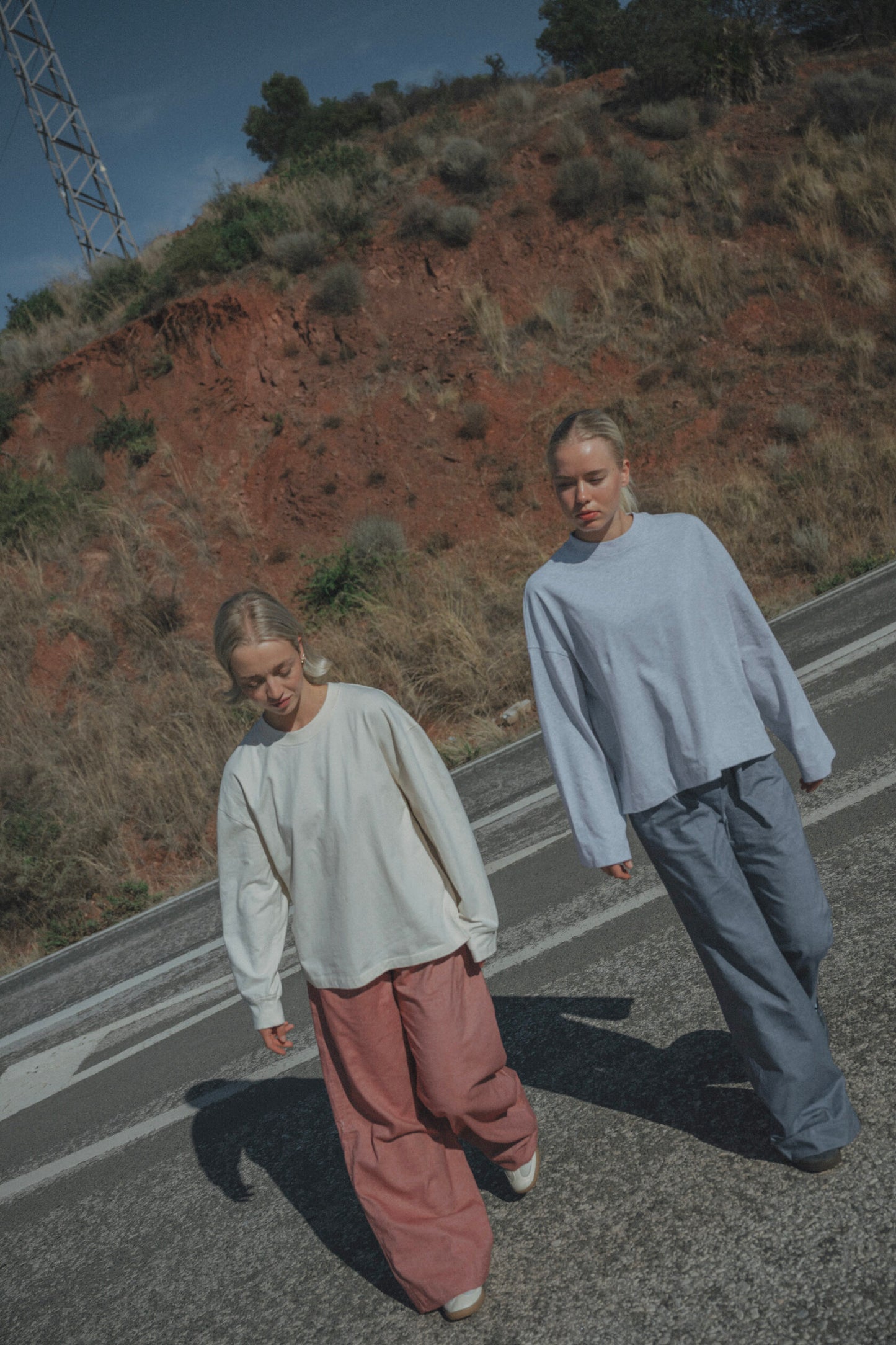 MIMOSA TEE PURPLE FLOWER