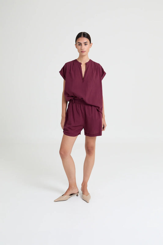 GERALDINE SHORT BURGUNDY