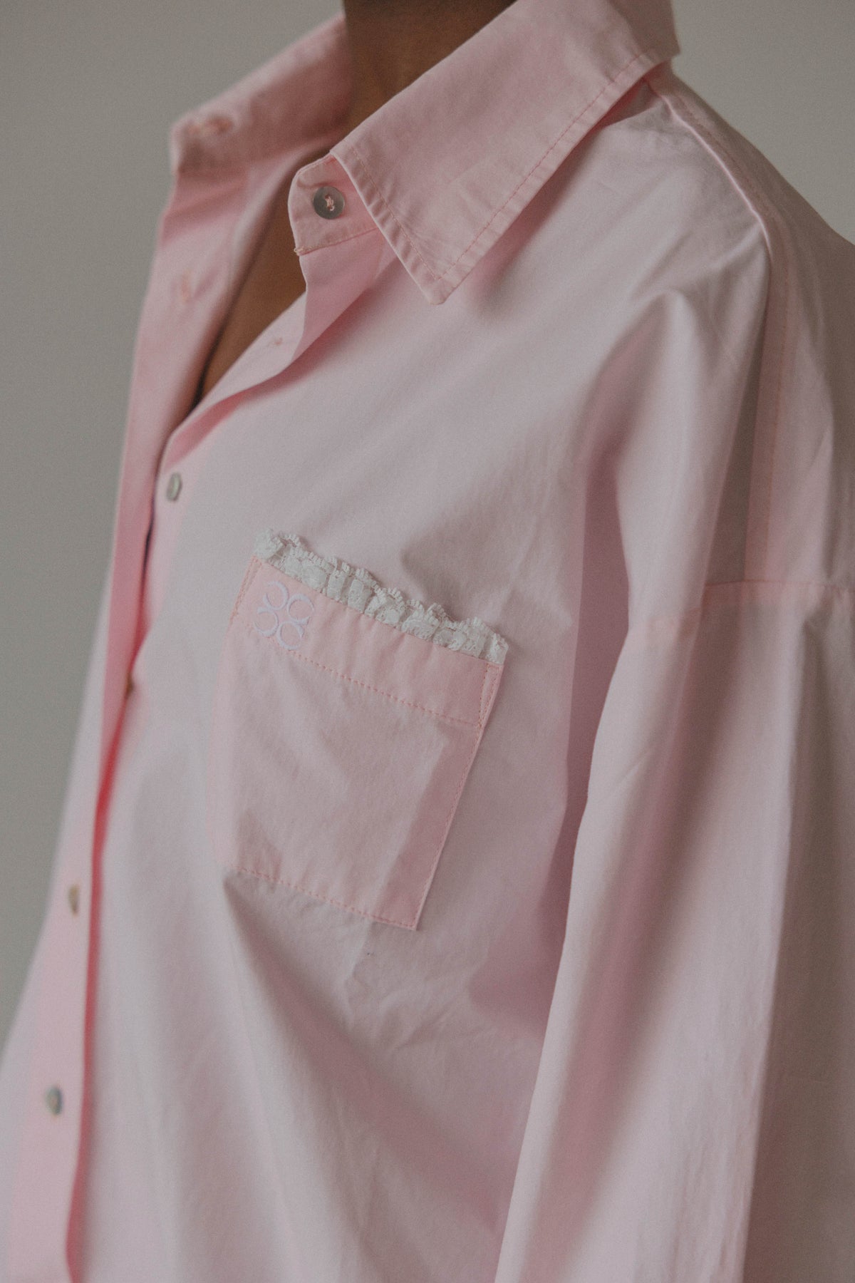 MOON BLOUSE - BABY PINK