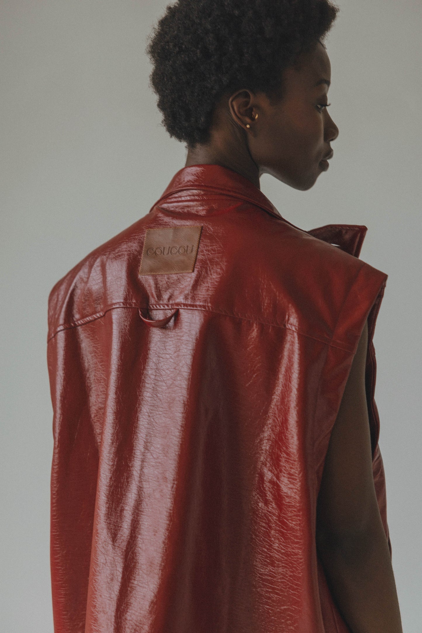 SADDLE UP SLEEVELESS JACKET - RED
