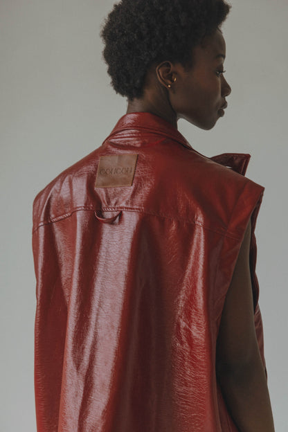 SADDLE UP SLEEVELESS JACKET - RED