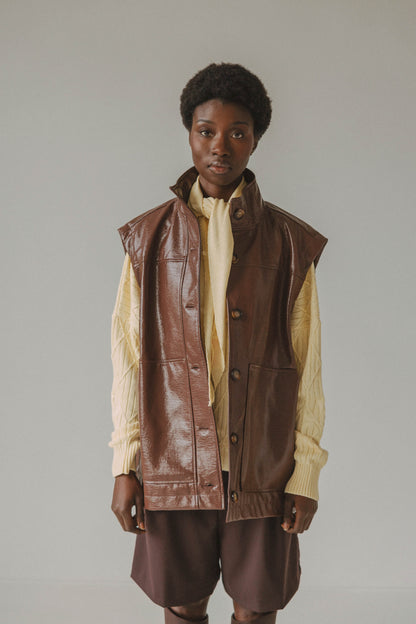 SADDLE UP SLEEVELESS JACKET - BROWN