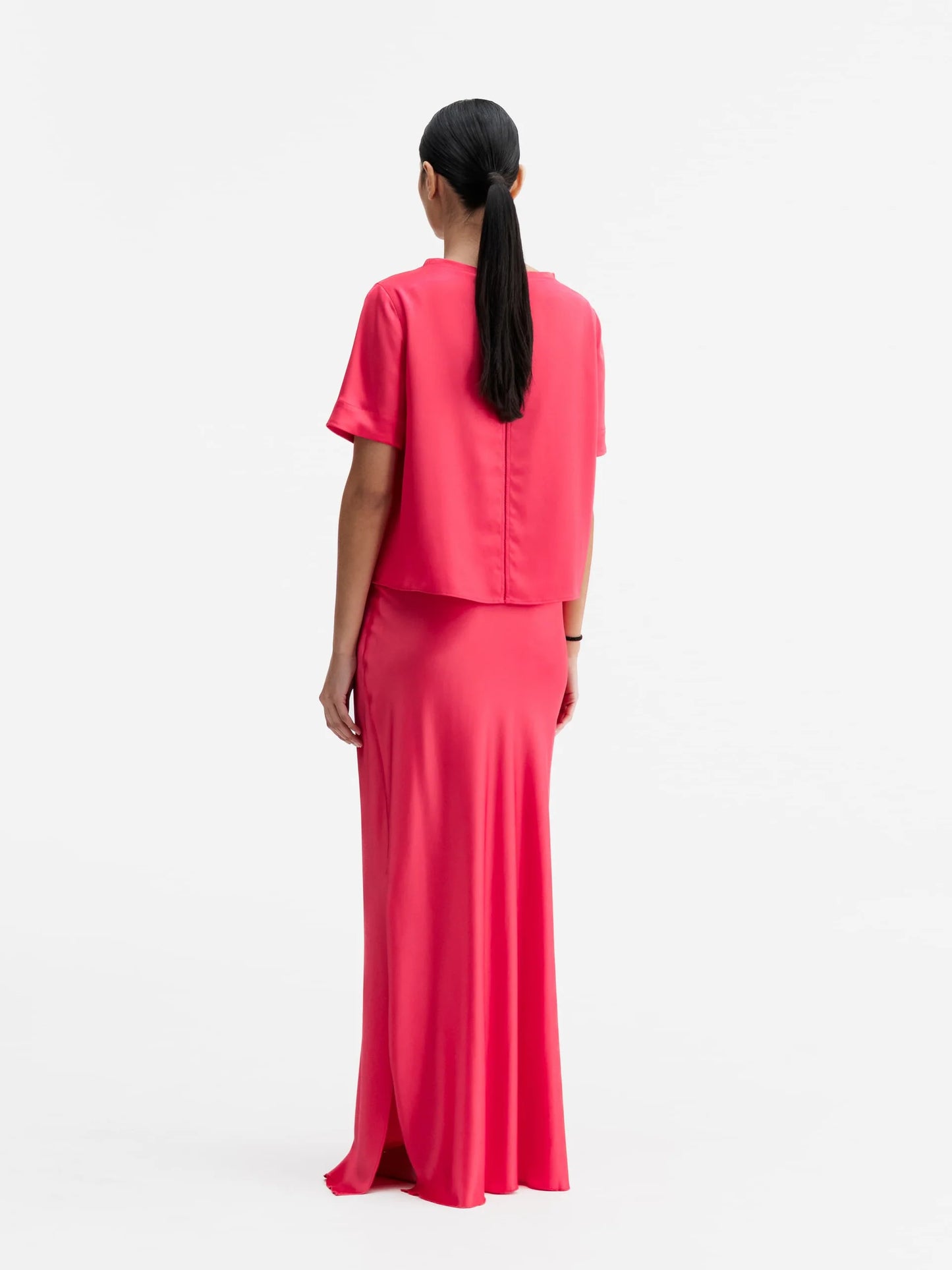 LOLA SATIN TEE BUBBLEGUM