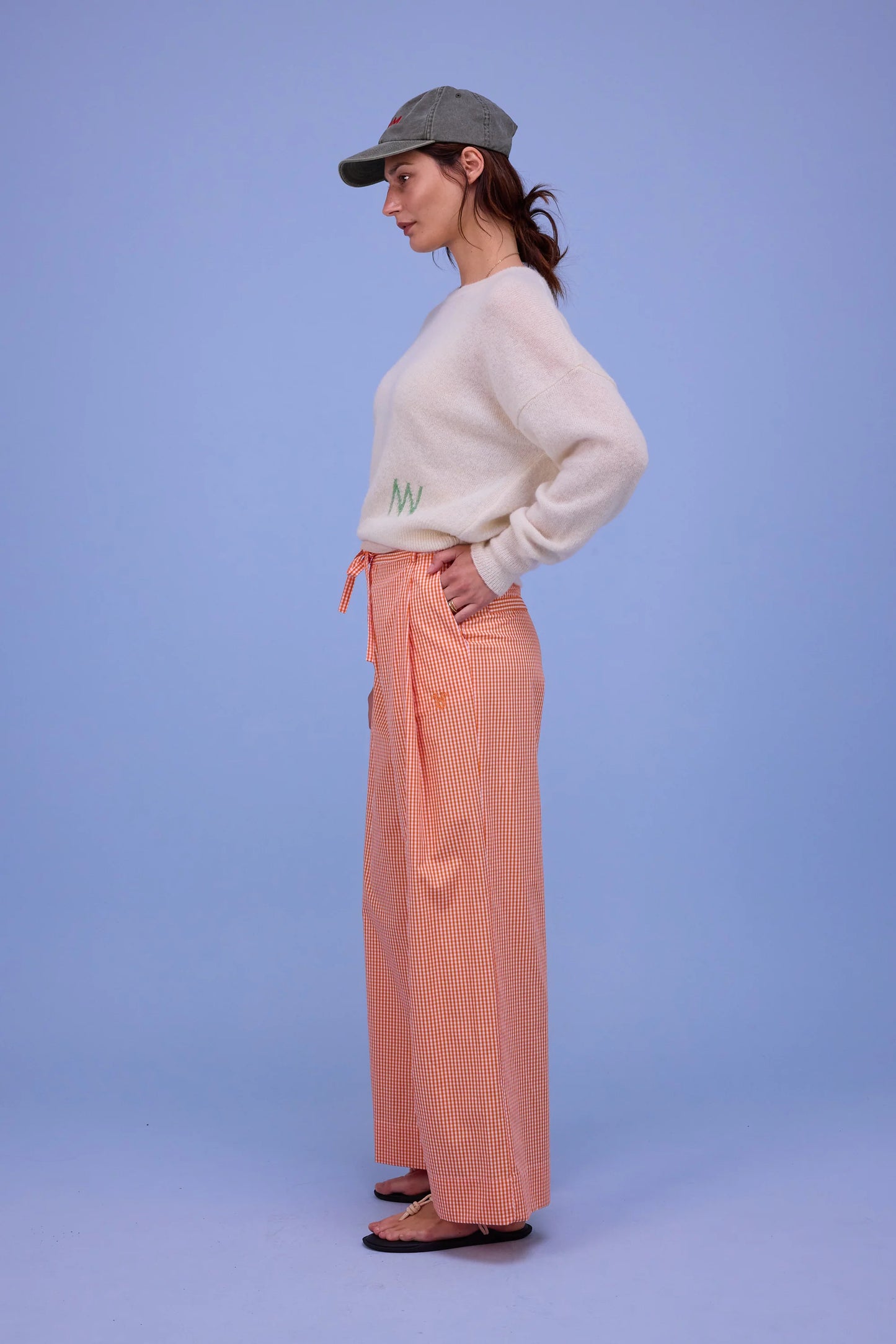 HOKI TRUI OFF-WHITE