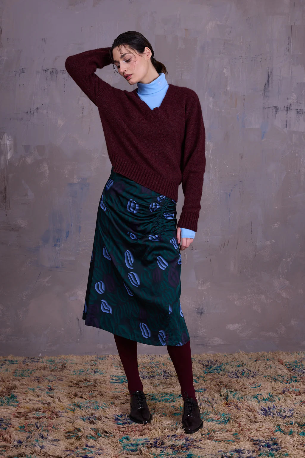 GRETA ROK BURGUNDY BLUE LIPS