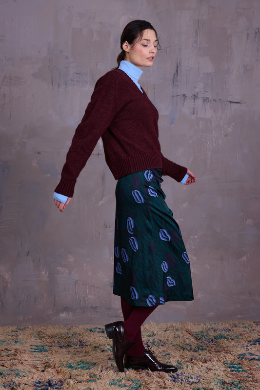 GRETA ROK BURGUNDY BLUE LIPS