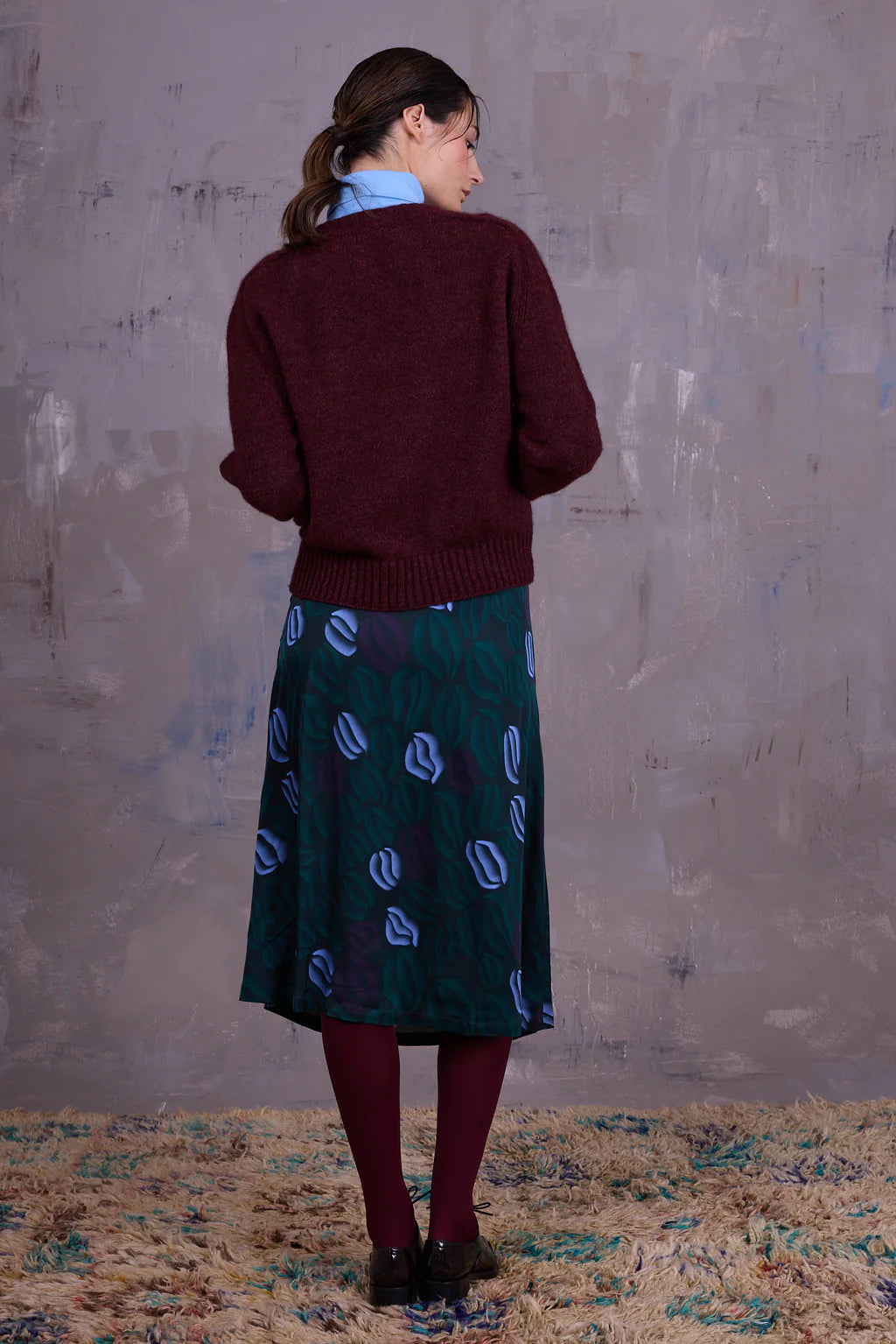 GRETA ROK BURGUNDY BLUE LIPS