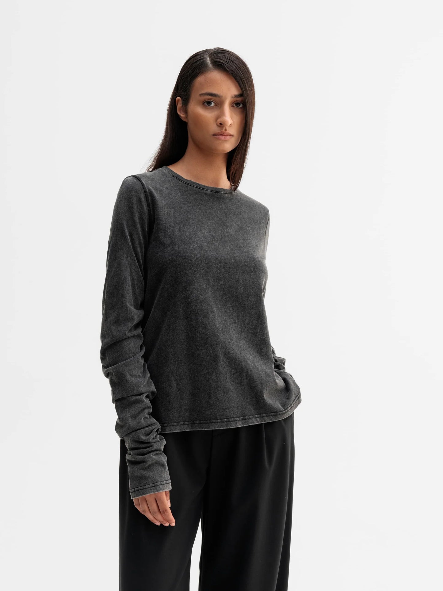 ONA LONGSLEEVE TEE