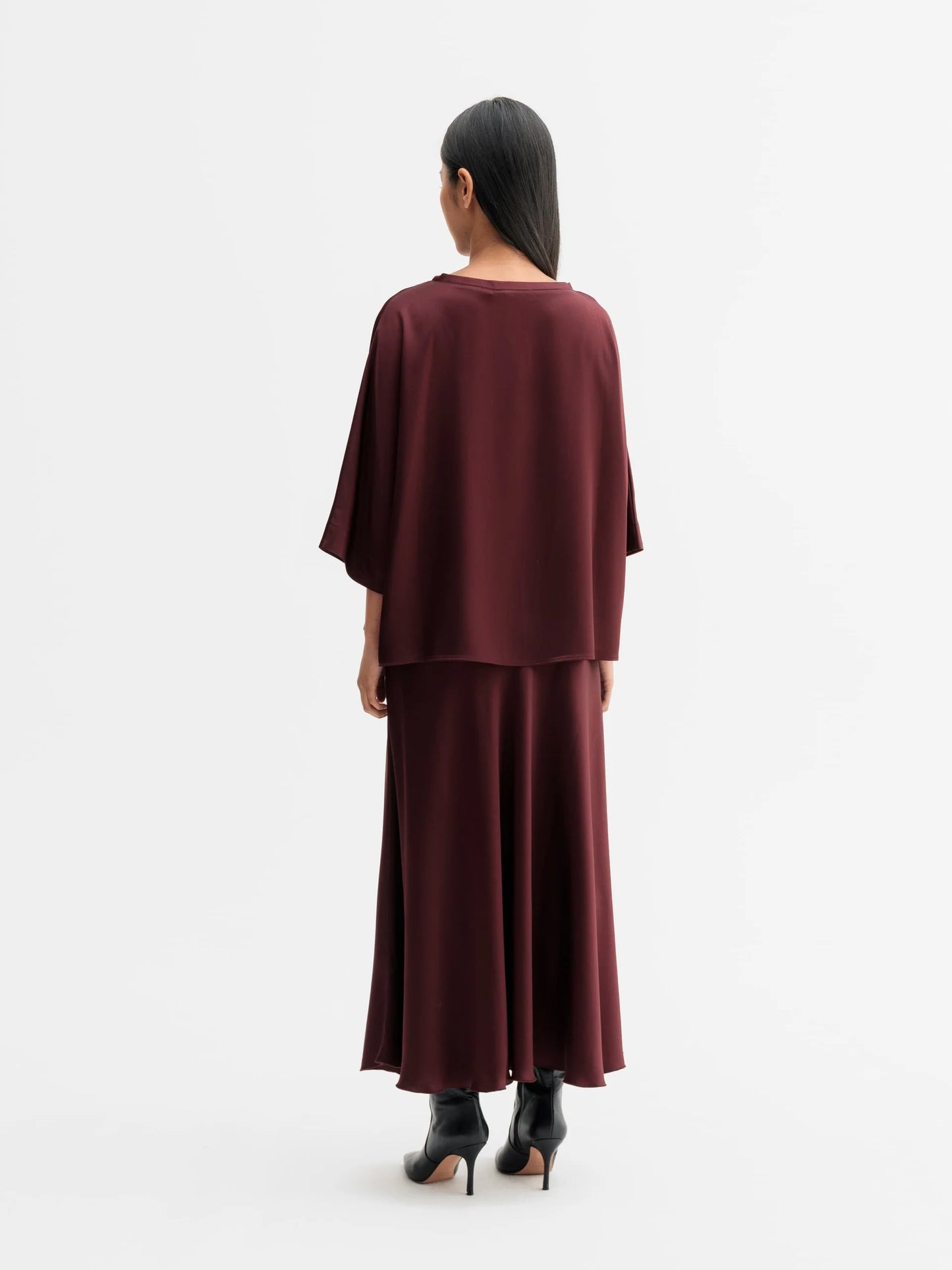 TORI SATIN TEE - BURGUNDY