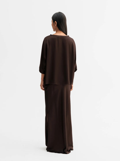 TORI SATIN TEE - DARK BROWN