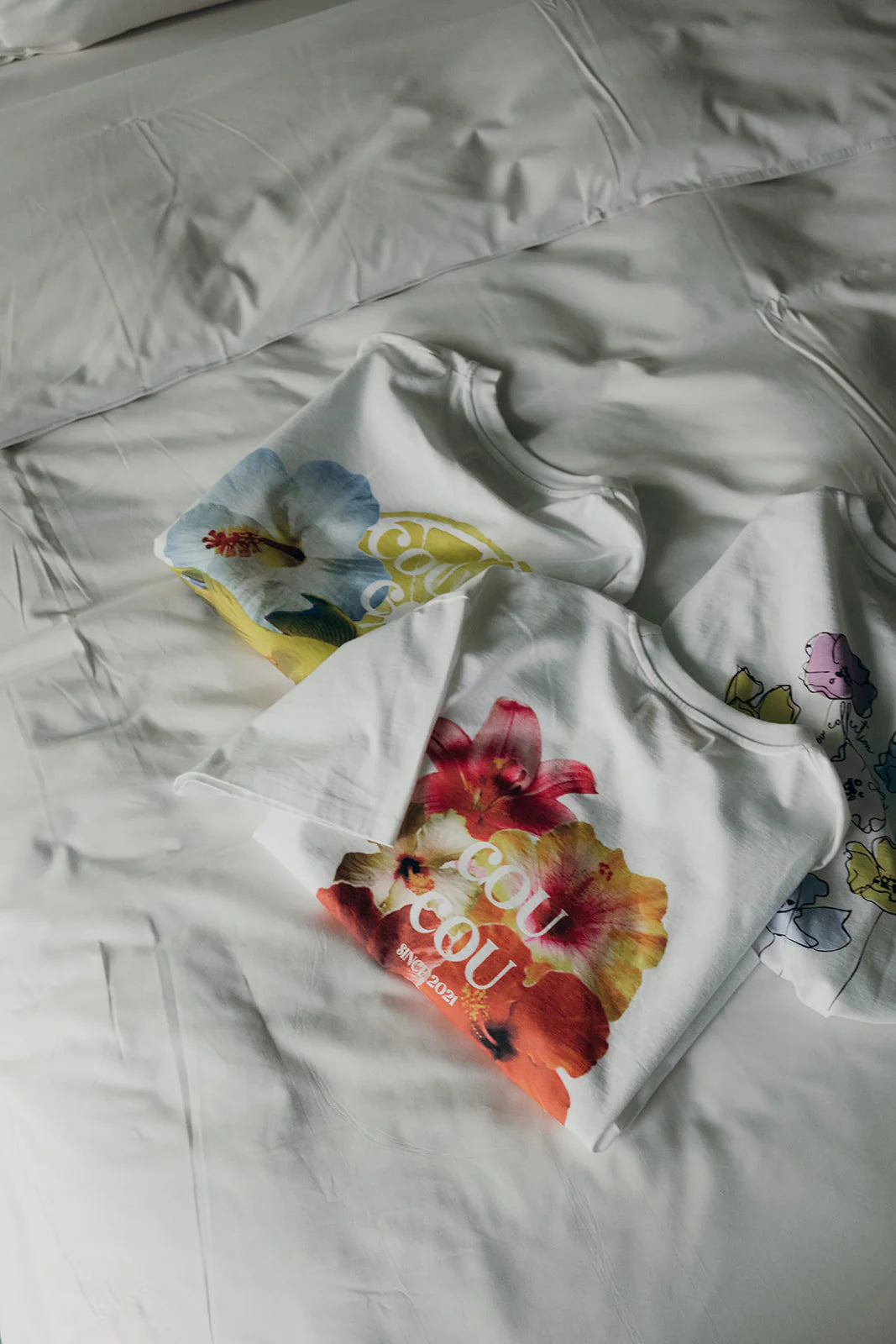 FLORE TEE PASTEL FLOWERS