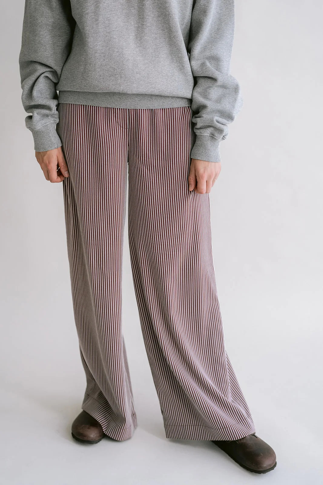 SAM PANTS STRIPE BORDEAUX